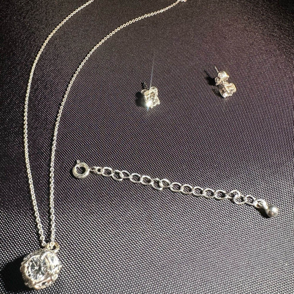 Avon Luminous Crystal Gift Set